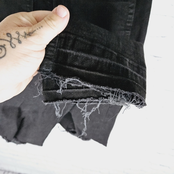 PULL & BEAR | high rise skinny stretch raw/frayed hem jeans - Picture 5 of 8